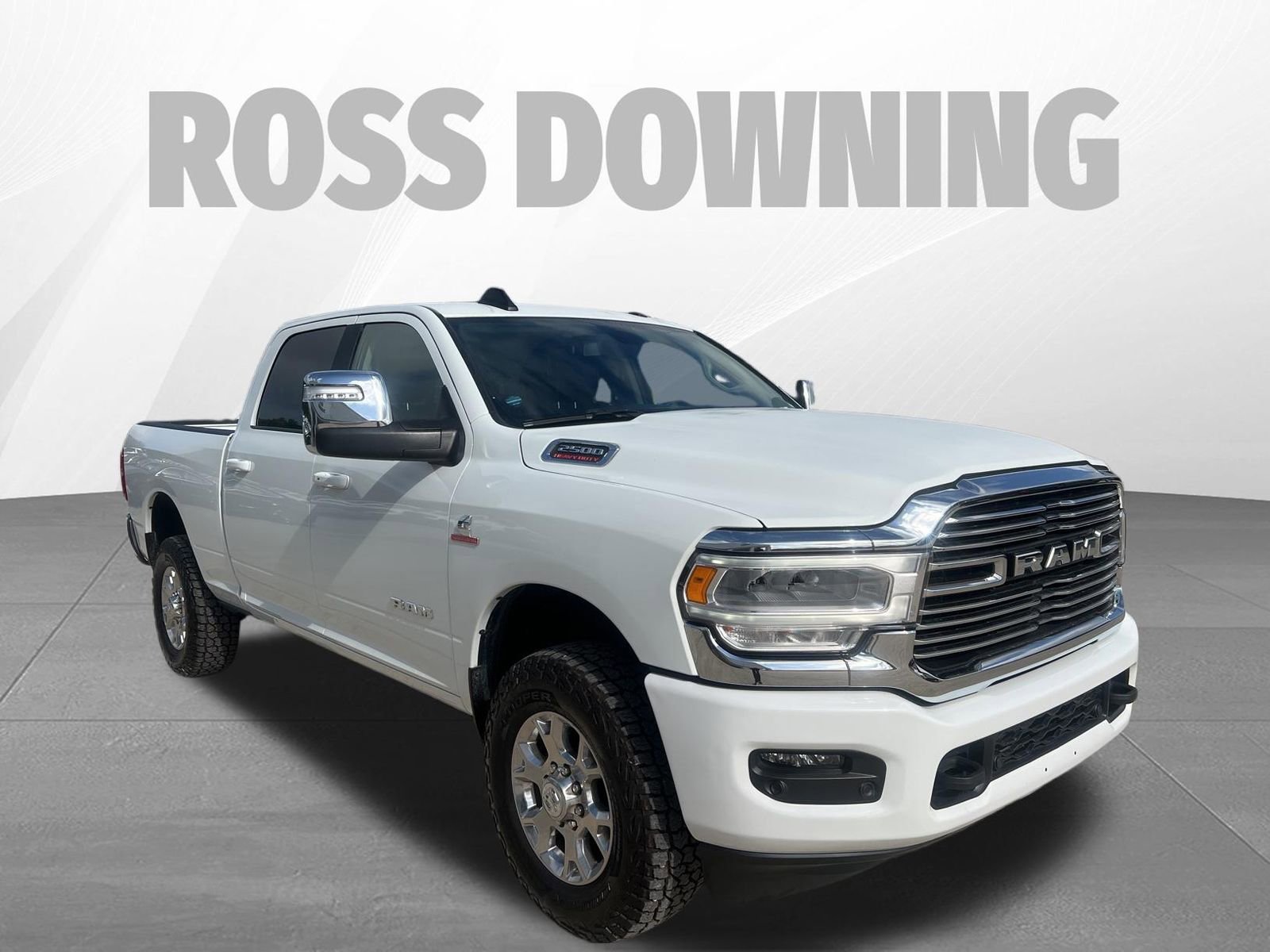 Used 2025 RAM 3500 Laramie AWD/4WD image 3