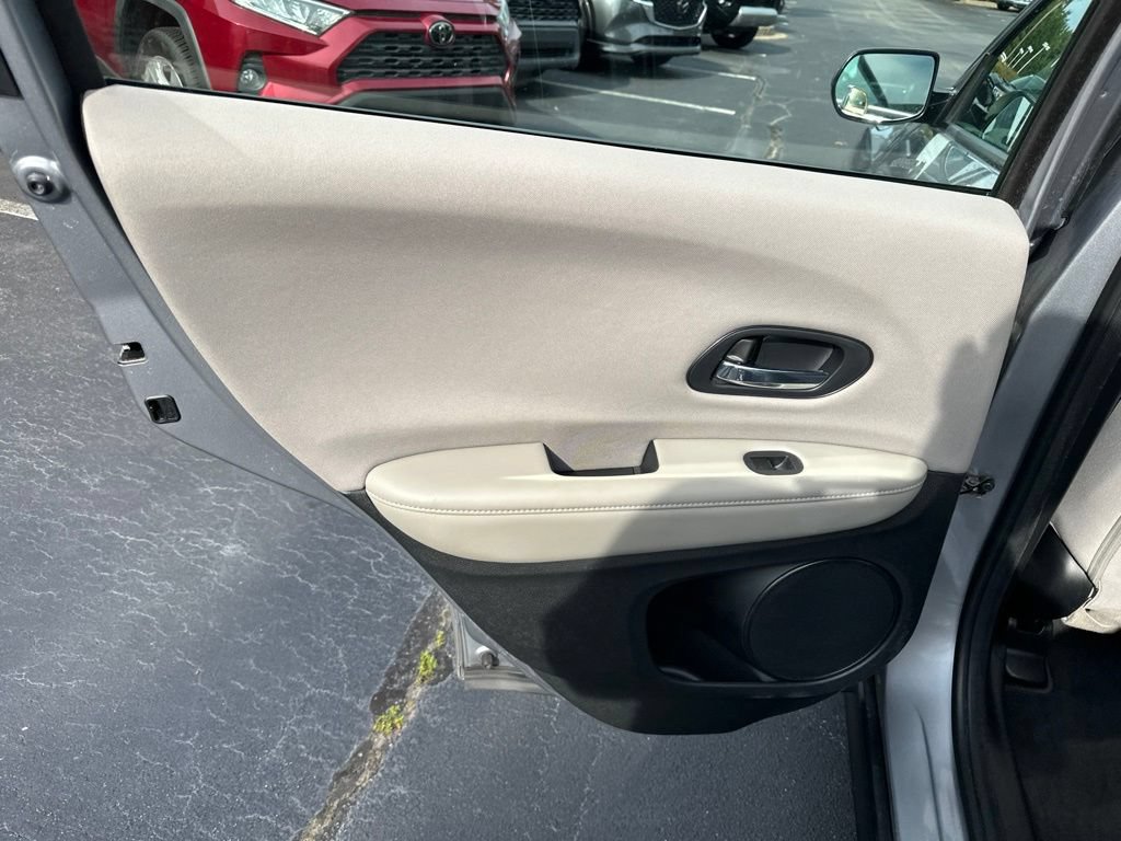 Certified 2018 Honda HR-V LX image 12