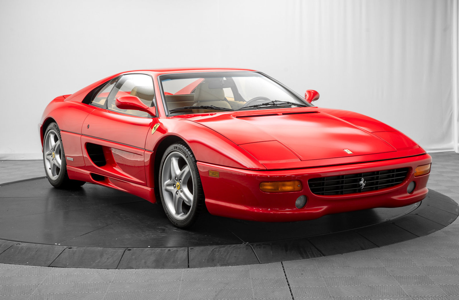 Used 1995 Ferrari F355 Berlinetta RWD image 10