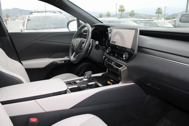 Certified 2023 Lexus RX 350h image 5