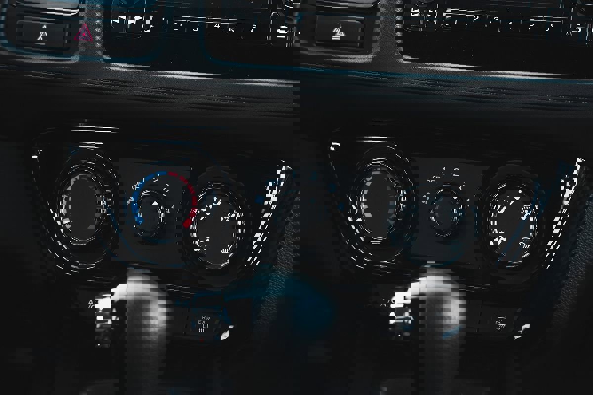 Used 2019 Honda HR-V LX image 21