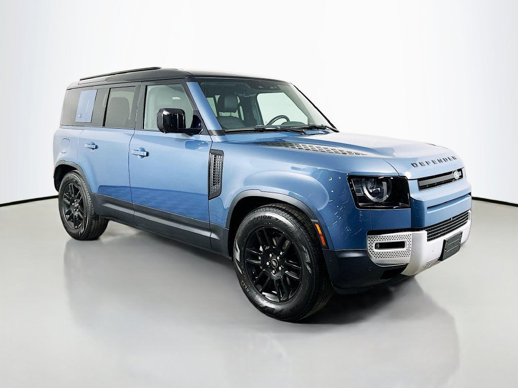 Used 2022 Land Rover Defender 110 S AWD/4WD image 3