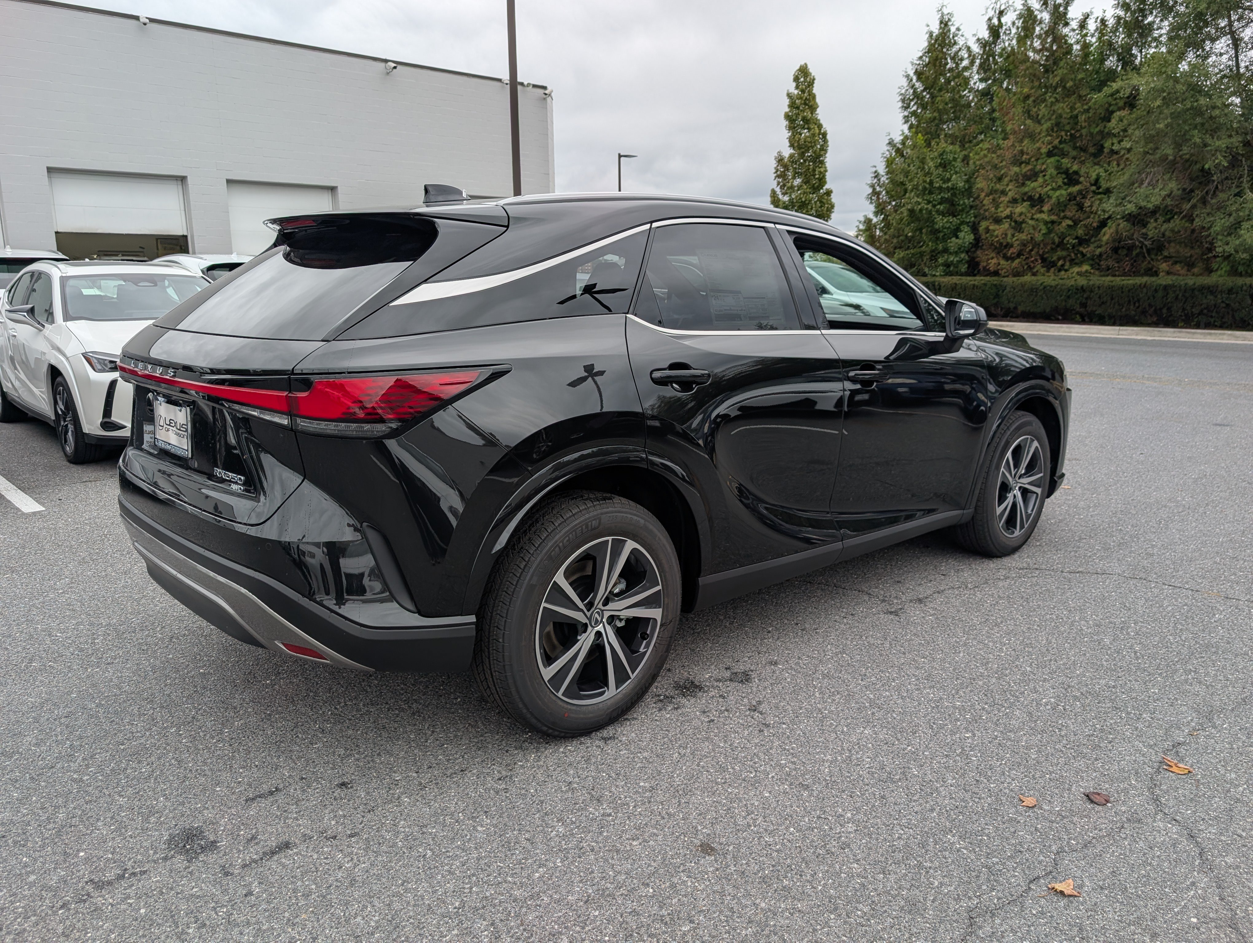 New 2026 Lexus RX 350 Premium w/ Accessory Package (Z1) AWD/4WD image 2