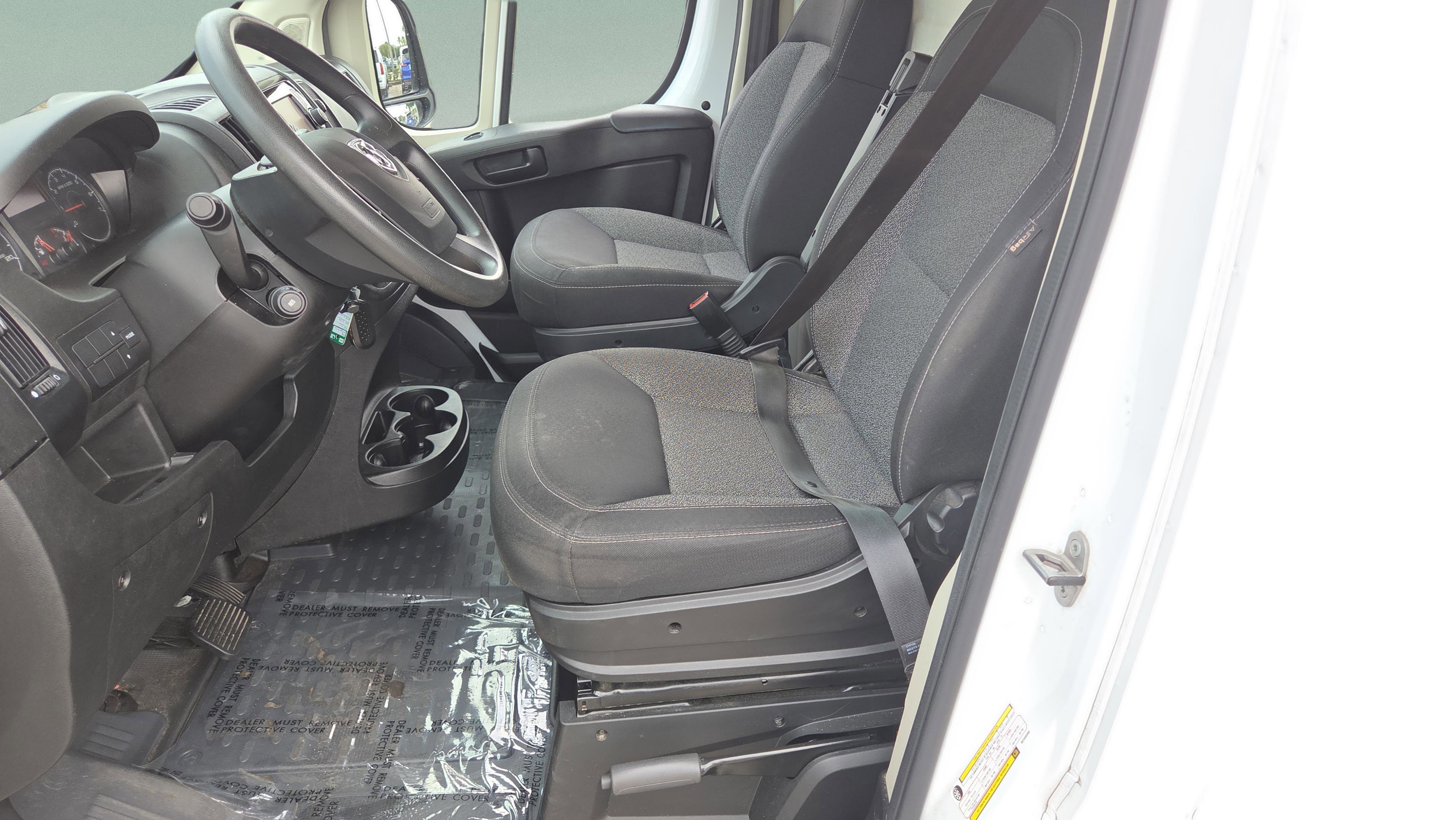 Used 2021 RAM ProMaster 3500 w/ Convenience Group FWD image 9