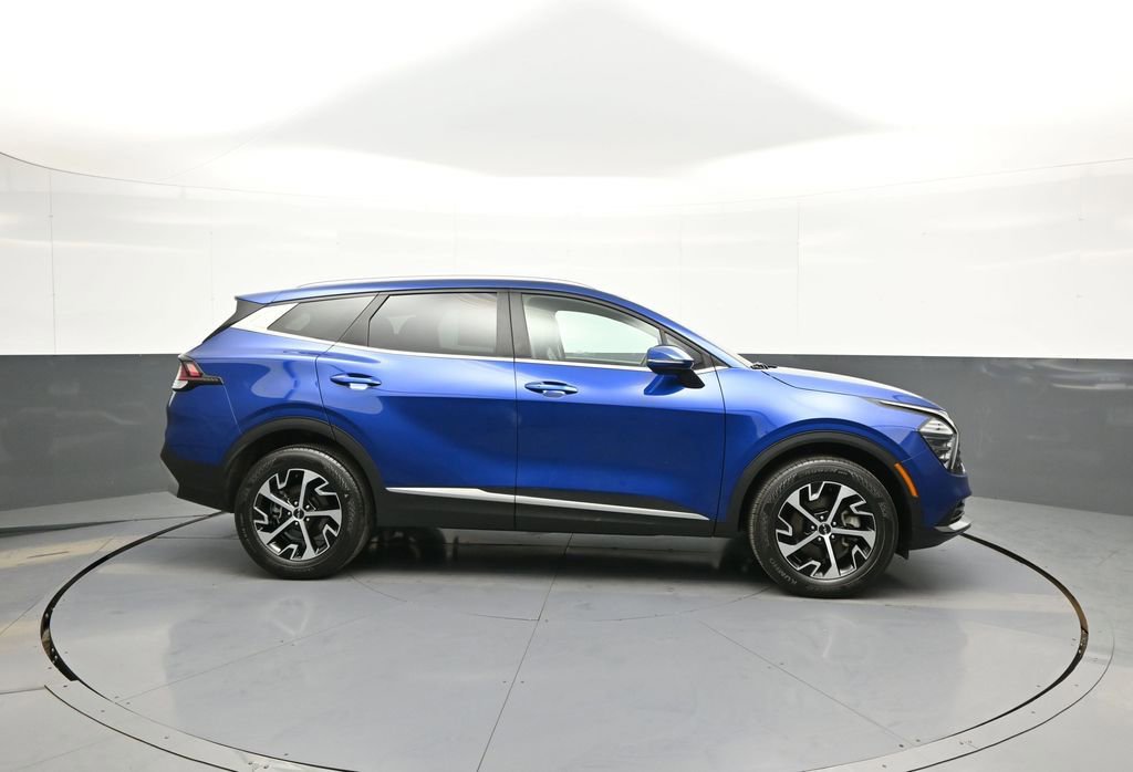 Certified 2024 Kia Sportage EX AWD/4WD image 5