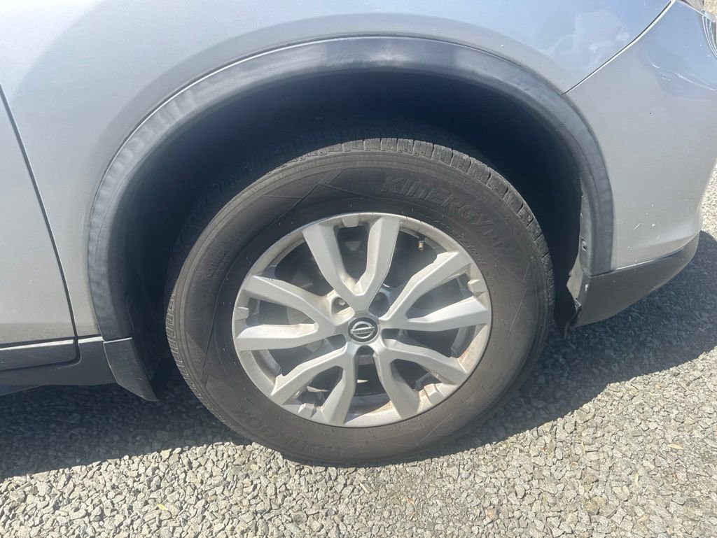 Used 2018 Nissan Rogue SV AWD/4WD image 21
