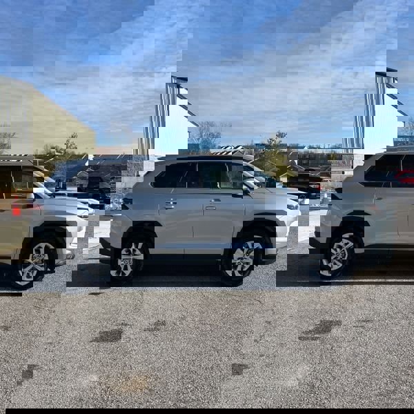 Used 2025 Toyota Grand Highlander FWD image 7