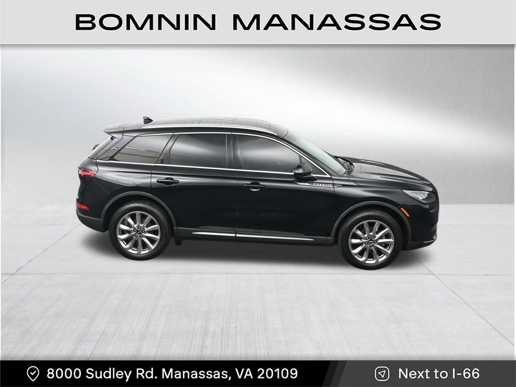 Used 2022 Lincoln Corsair AWD w/ Premium Package image 25