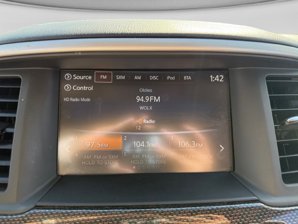 Used 2019 Nissan Pathfinder SL AWD/4WD image 27