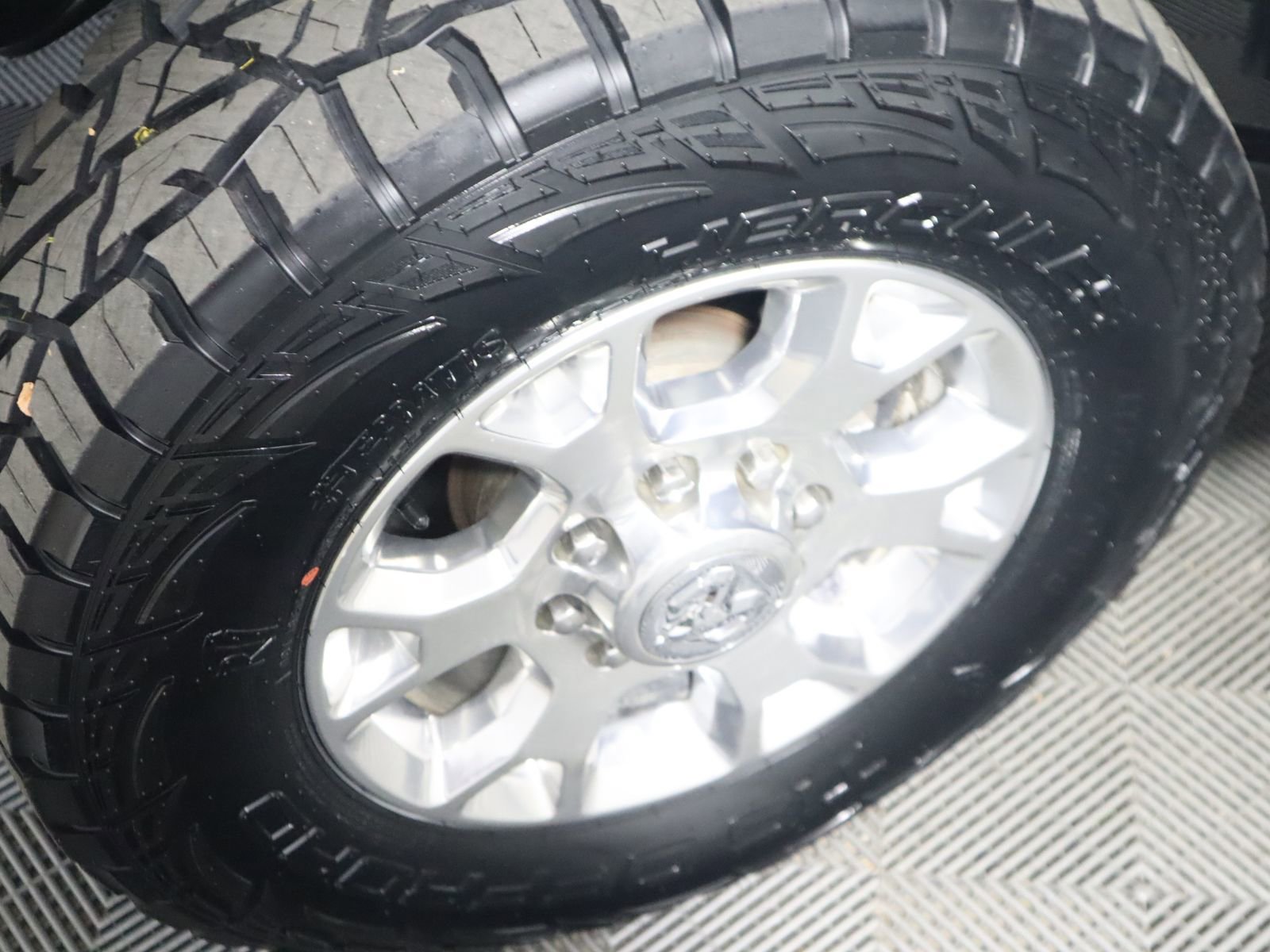 Used 2024 RAM 2500 Laramie w/ Cold Weather Group image 26