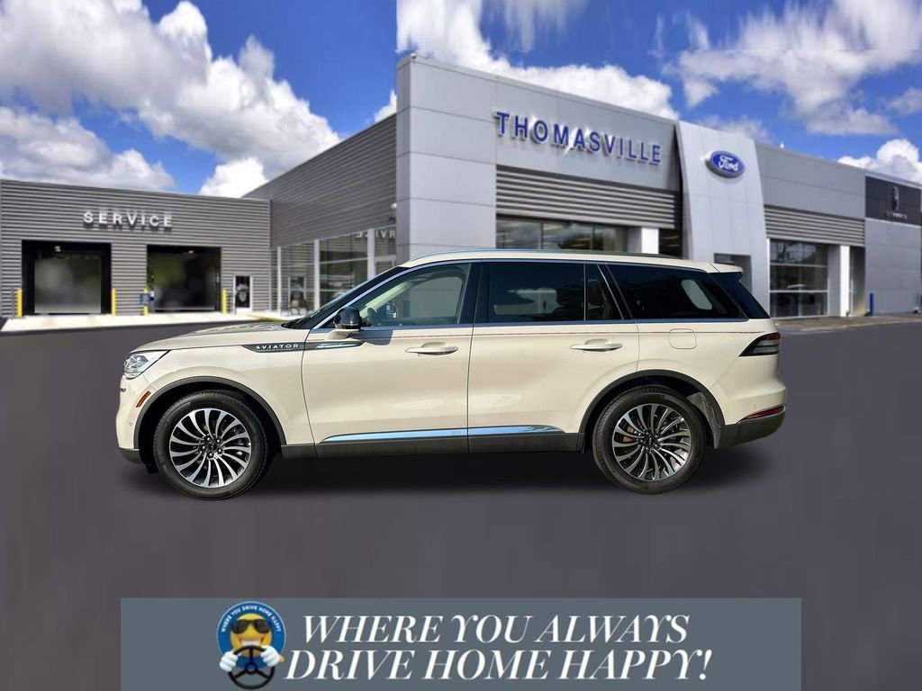 Certified 2022 Lincoln Aviator Reserve w/ Equipment Group 201A image 2