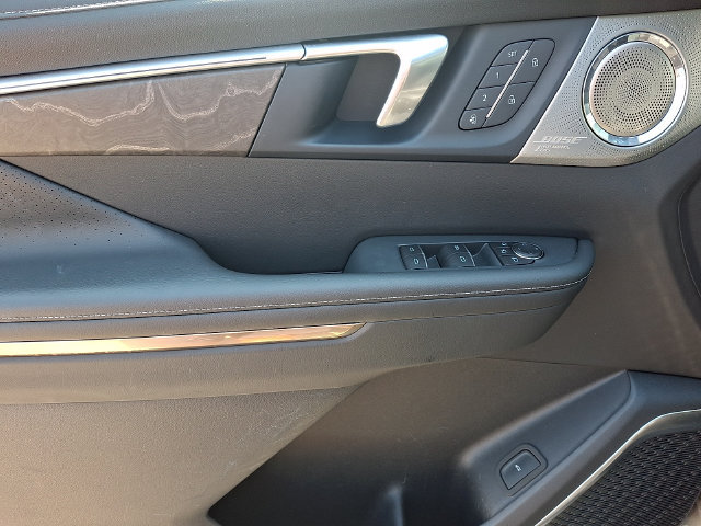 Used 2026 Buick Enclave Avenir w/ Super Cruise Package FWD image 12