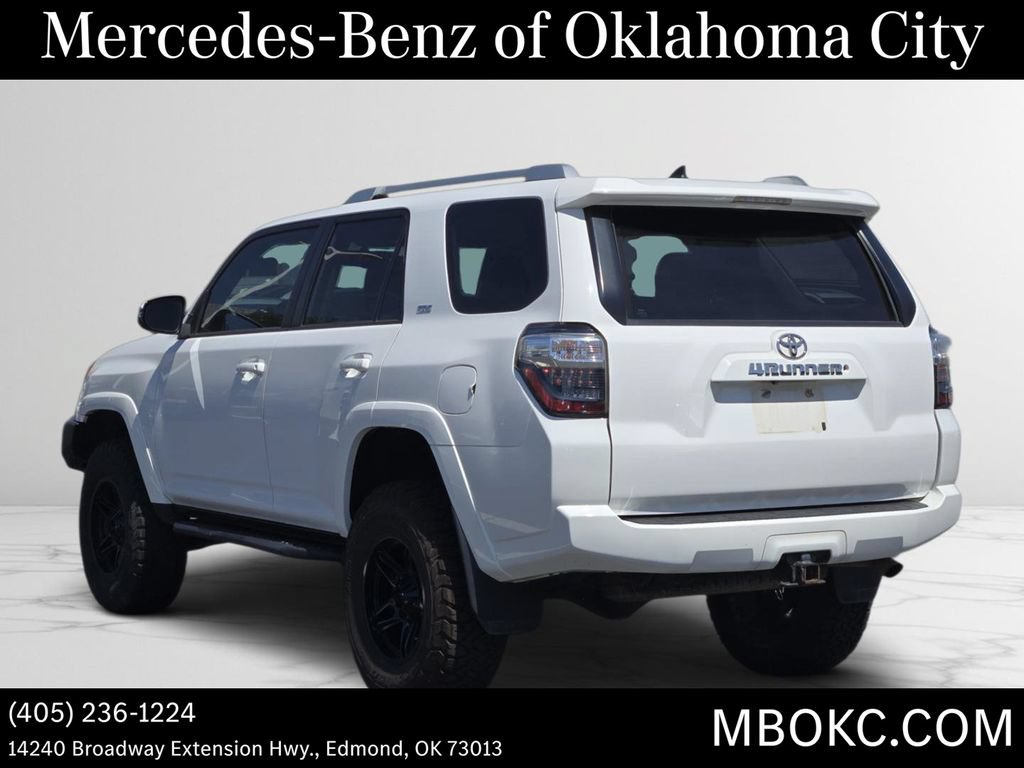 Used 2015 Toyota 4Runner SR5 Premium AWD/4WD image 4
