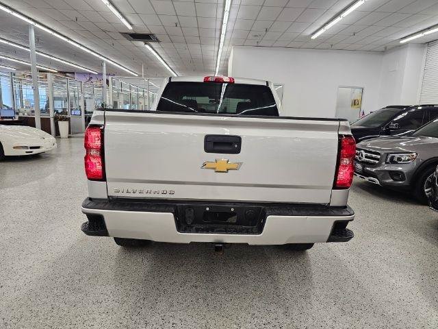 Used 2018 Chevrolet Silverado 1500 Custom w/ Custom Value Package AWD/4WD image 6