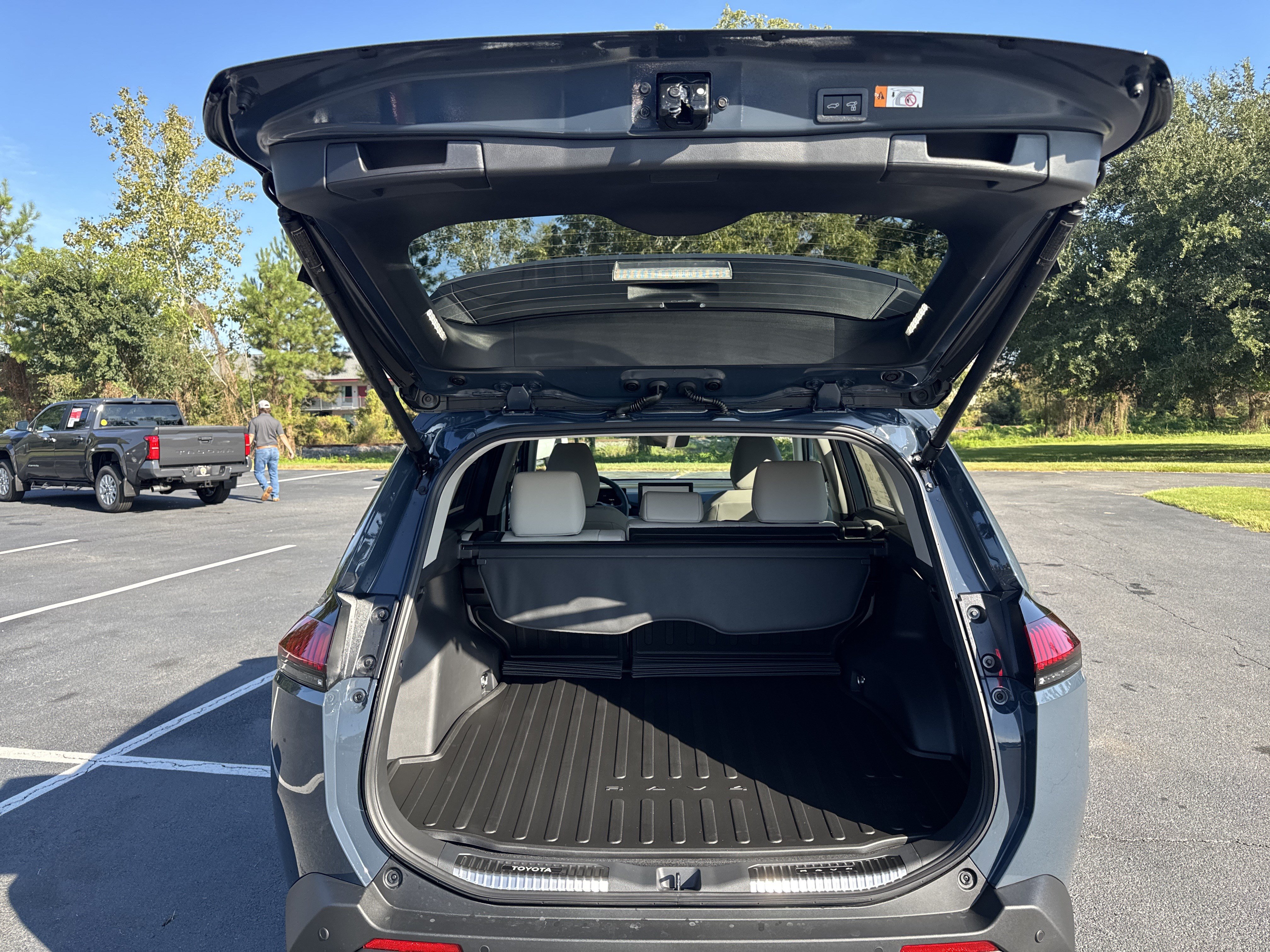 New 2026 Toyota RAV4 XLE Premium w/ Weather Package AWD/4WD image 28