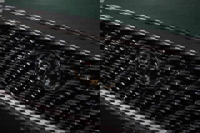 Certified 2022 Toyota Corolla Cross XLE w/ Convenience Package image 8