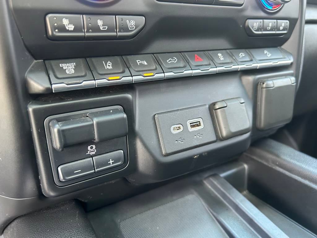 Used 2020 GMC Sierra 2500 AT4 w/ AT4 Premium Package image 21