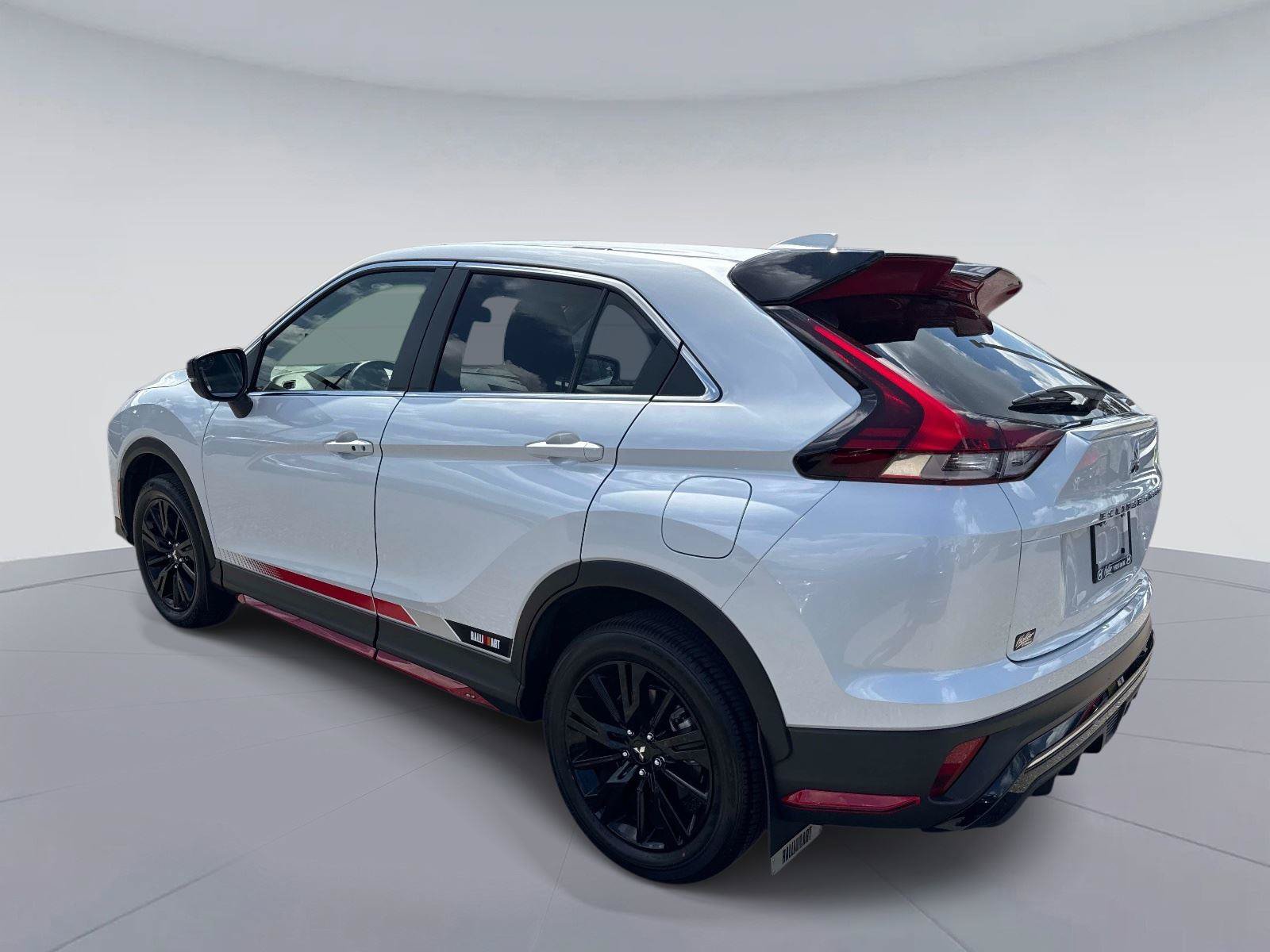 Used 2024 Mitsubishi Eclipse Cross Ralliart AWD/4WD image 5