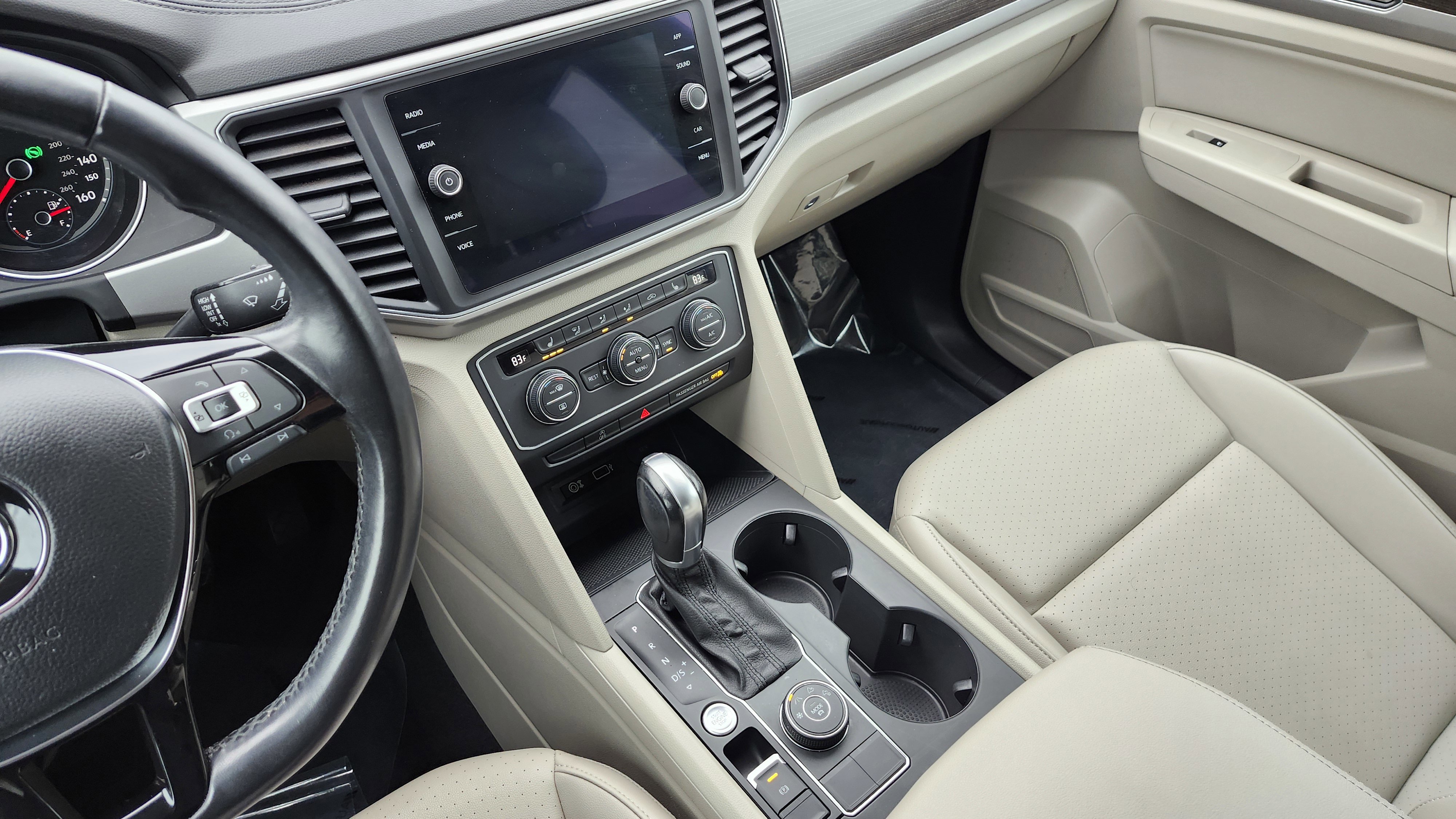 Used 2018 Volkswagen Atlas SE image 25