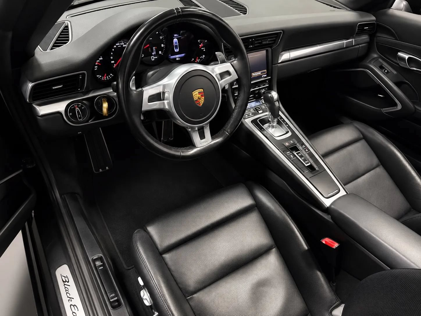 Used 2016 Porsche 911 Carrera image 9