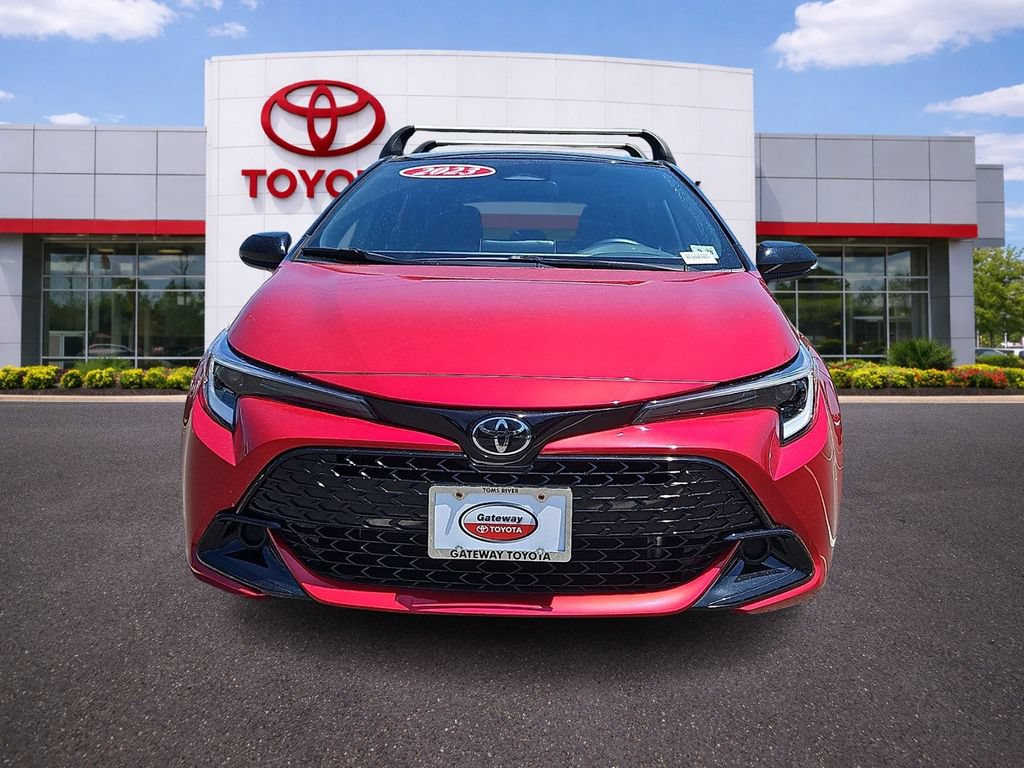 Used 2023 Toyota Corolla SE FWD image 2