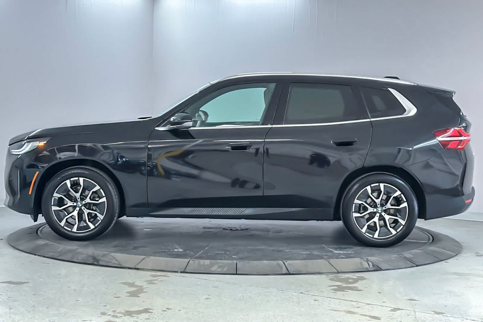 Used 2026 BMW X3 xDrive30i w/ Convenience Package AWD/4WD image 5