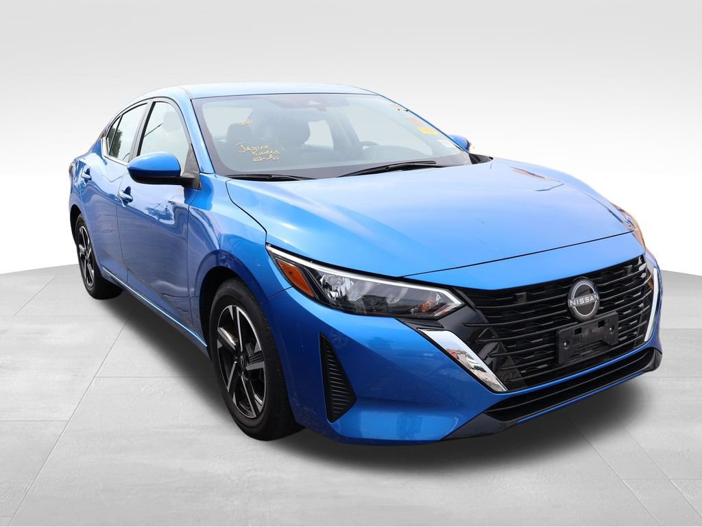 Used 2025 Nissan Sentra SV FWD image 11