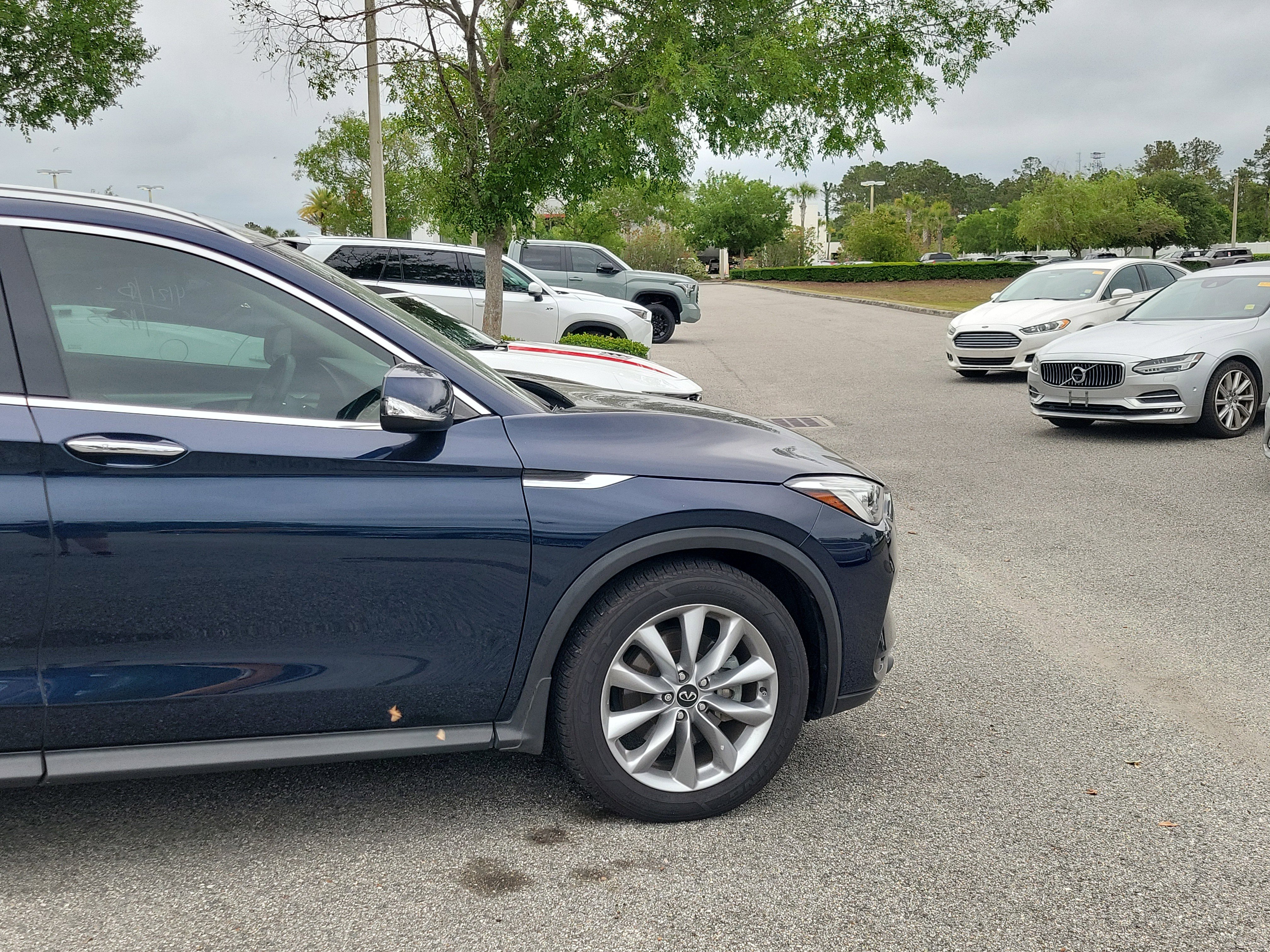 Used 2021 INFINITI QX50 Luxe FWD image 10