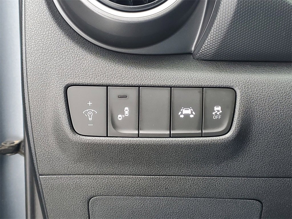 Used 2020 Hyundai Kona SEL image 16