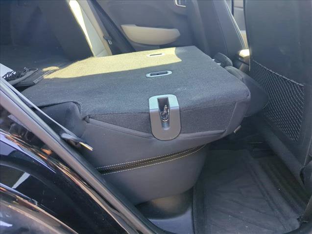 Used 2021 Hyundai Venue SEL w/ Premium Package FWD image 27