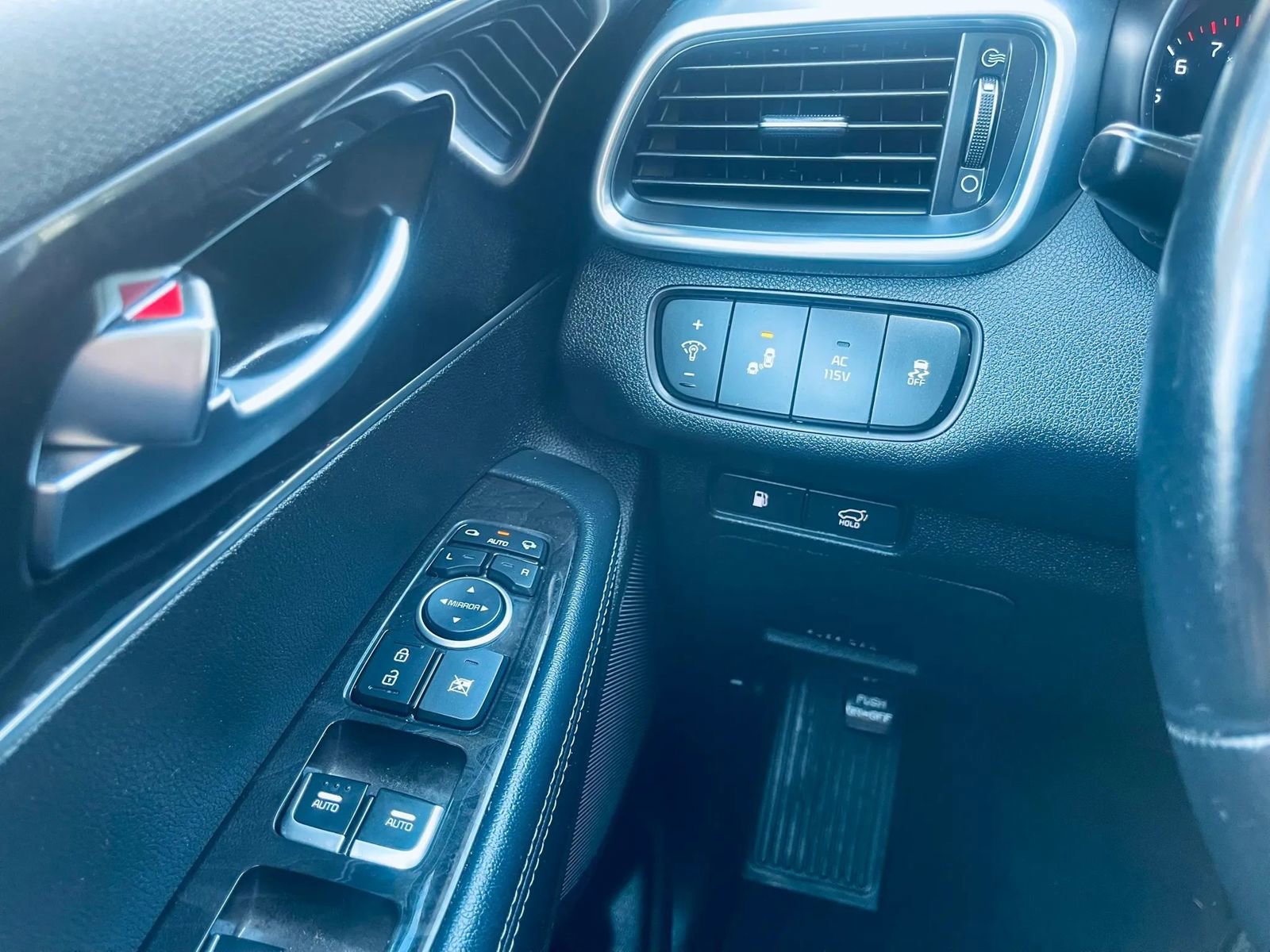 Used 2016 Kia Sorento EX w/ EX Premium Package image 17