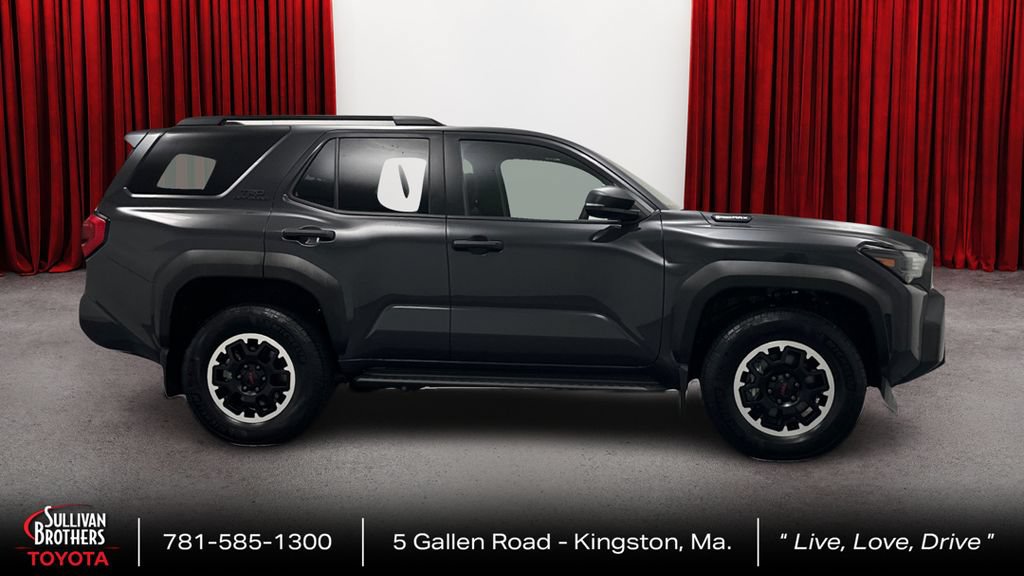 Certified 2025 Toyota 4Runner TRD Off-Road AWD/4WD image 4