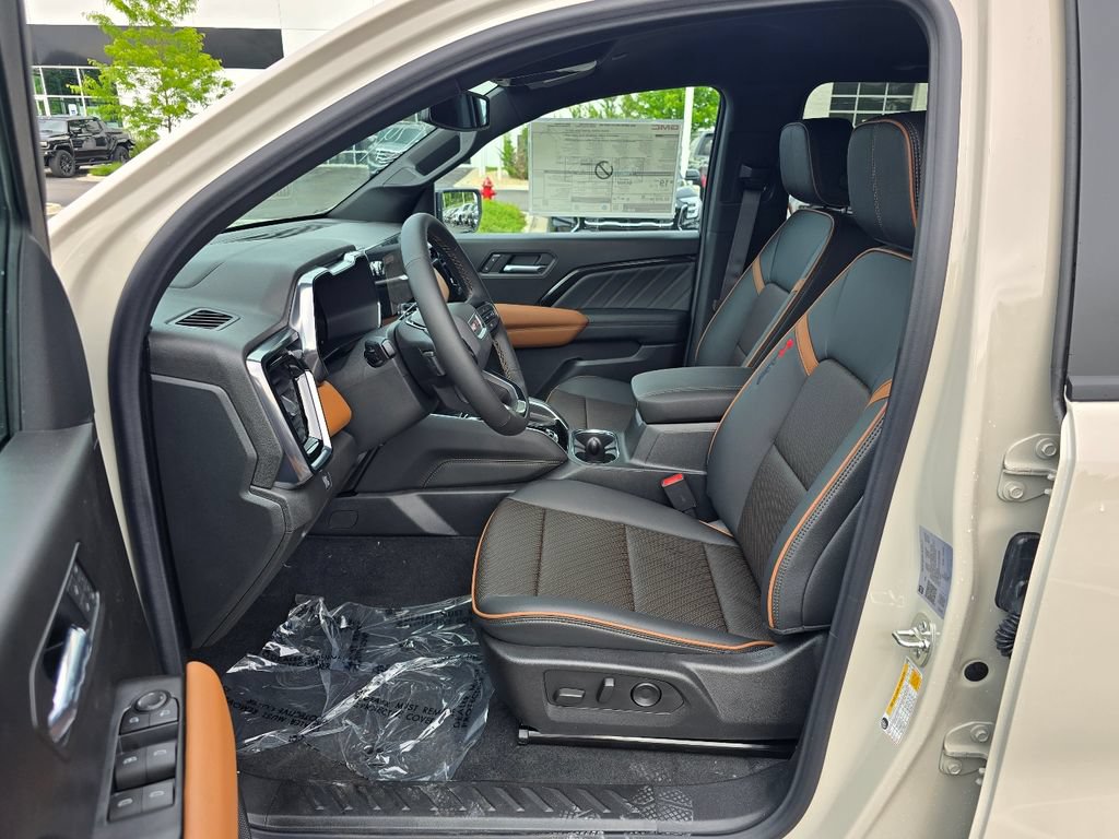 New 2026 GMC Canyon AT4 w/ AT4 Premium Package AWD/4WD image 18