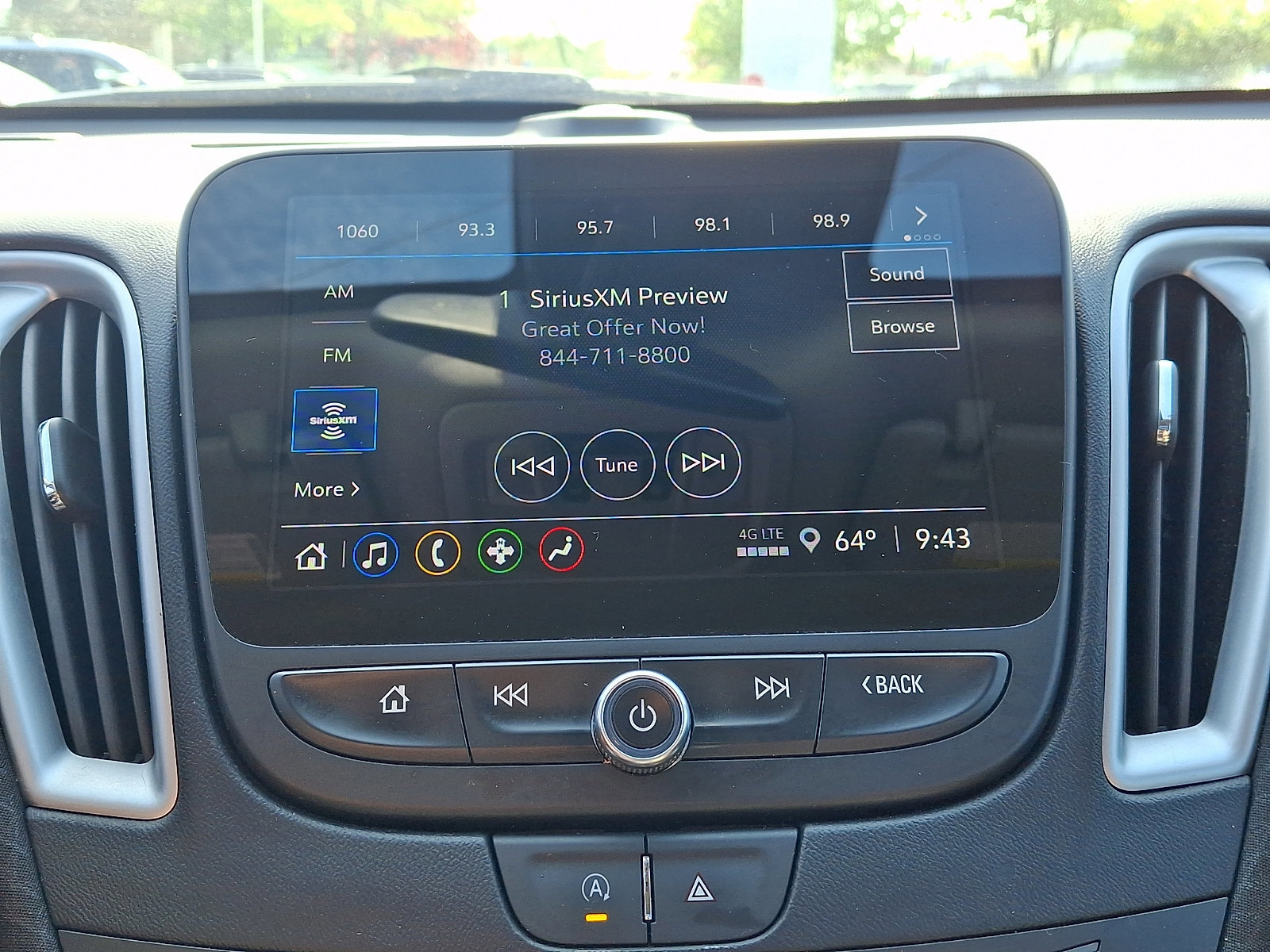 Used 2024 Chevrolet Malibu LT FWD image 17