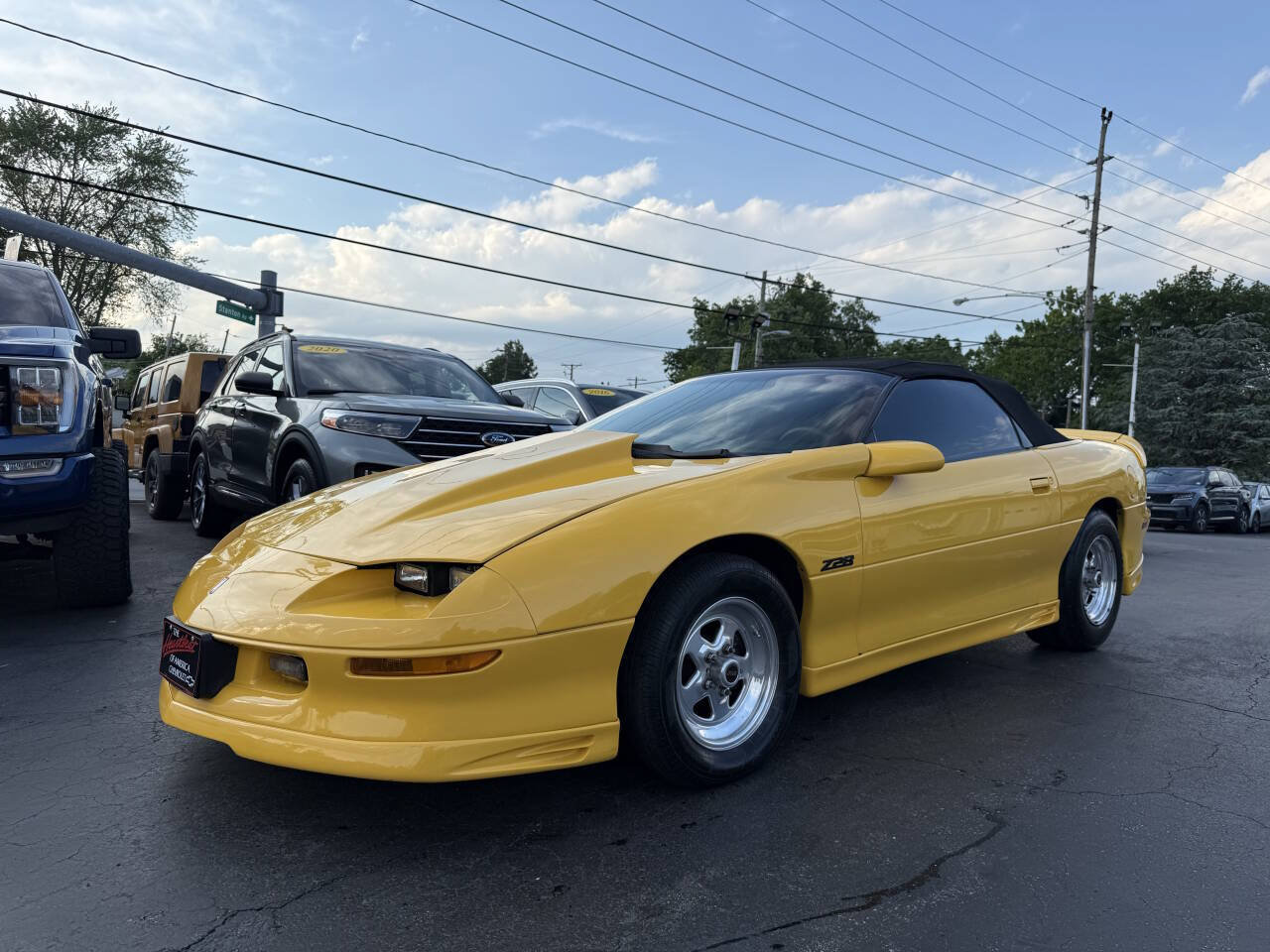 Used 1995 Chevrolet Camaro Z28 RWD image 1