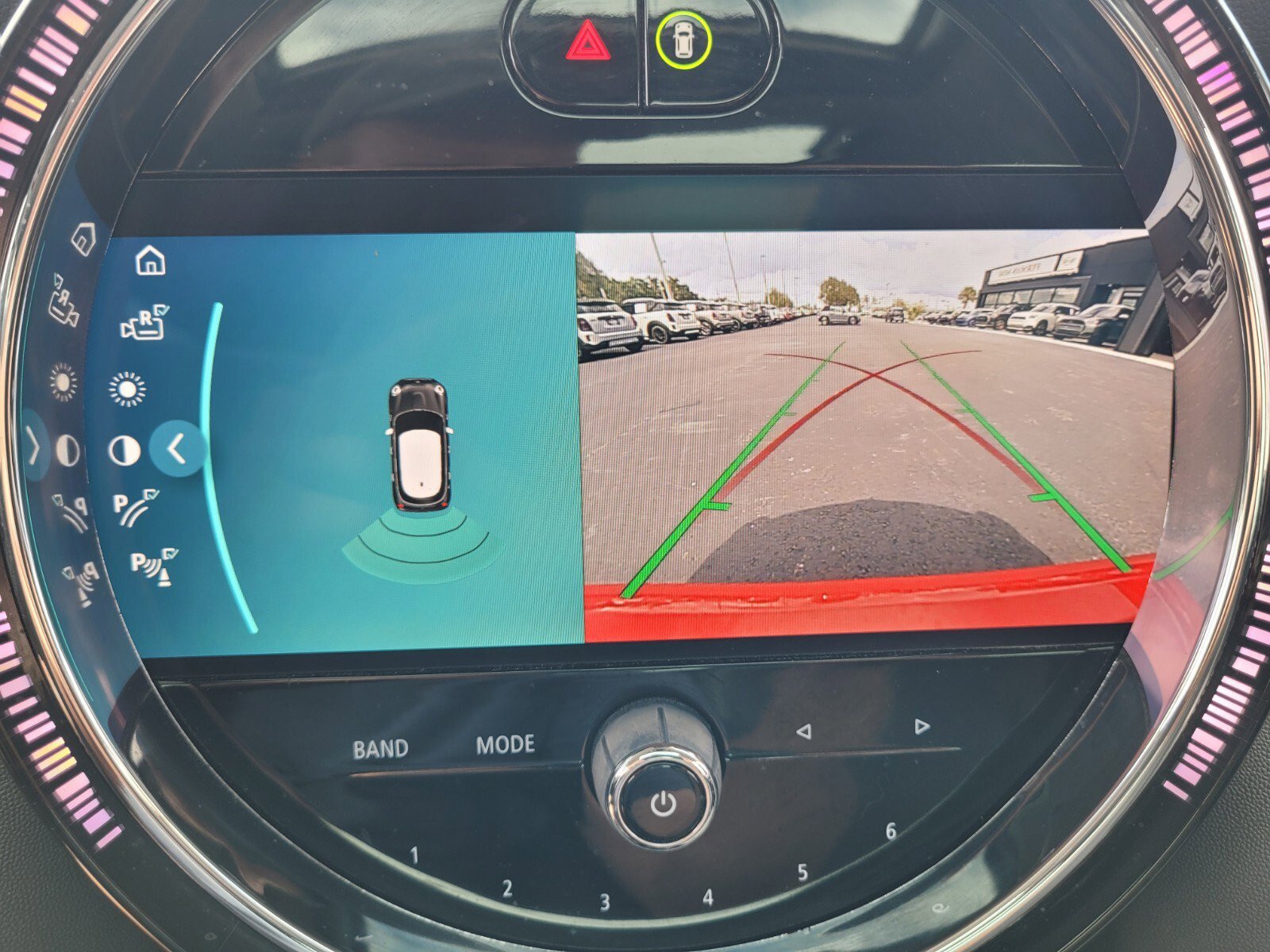 Used 2023 MINI Cooper 4-Door Hardtop image 24