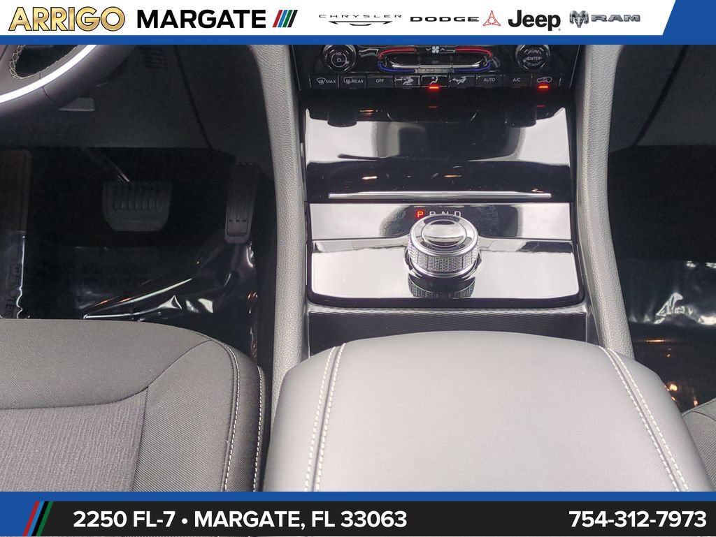 New 2026 Jeep Grand Cherokee L Laredo AWD/4WD image 19