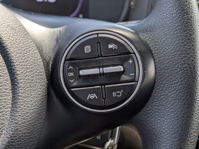 Used 2024 Kia Soul LX w/ Option Group 015 FWD image 24