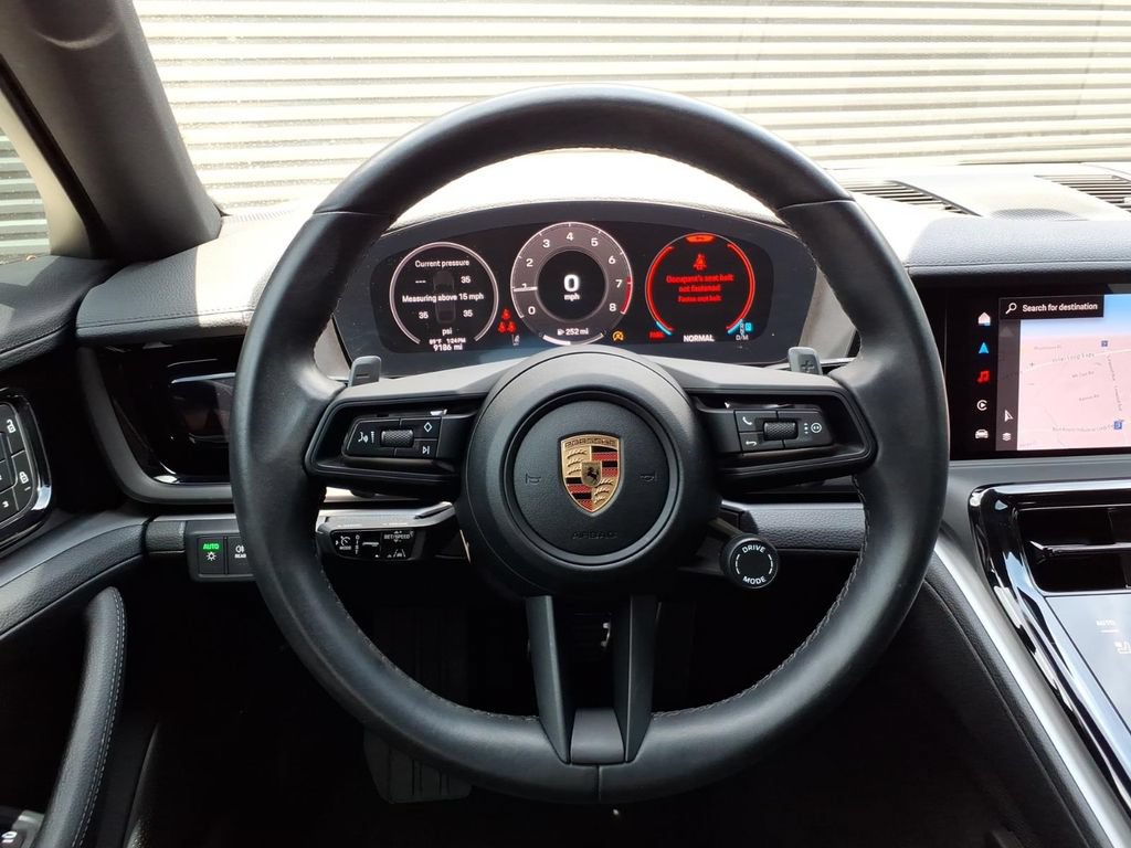 Certified 2024 Porsche Panamera RWD image 23