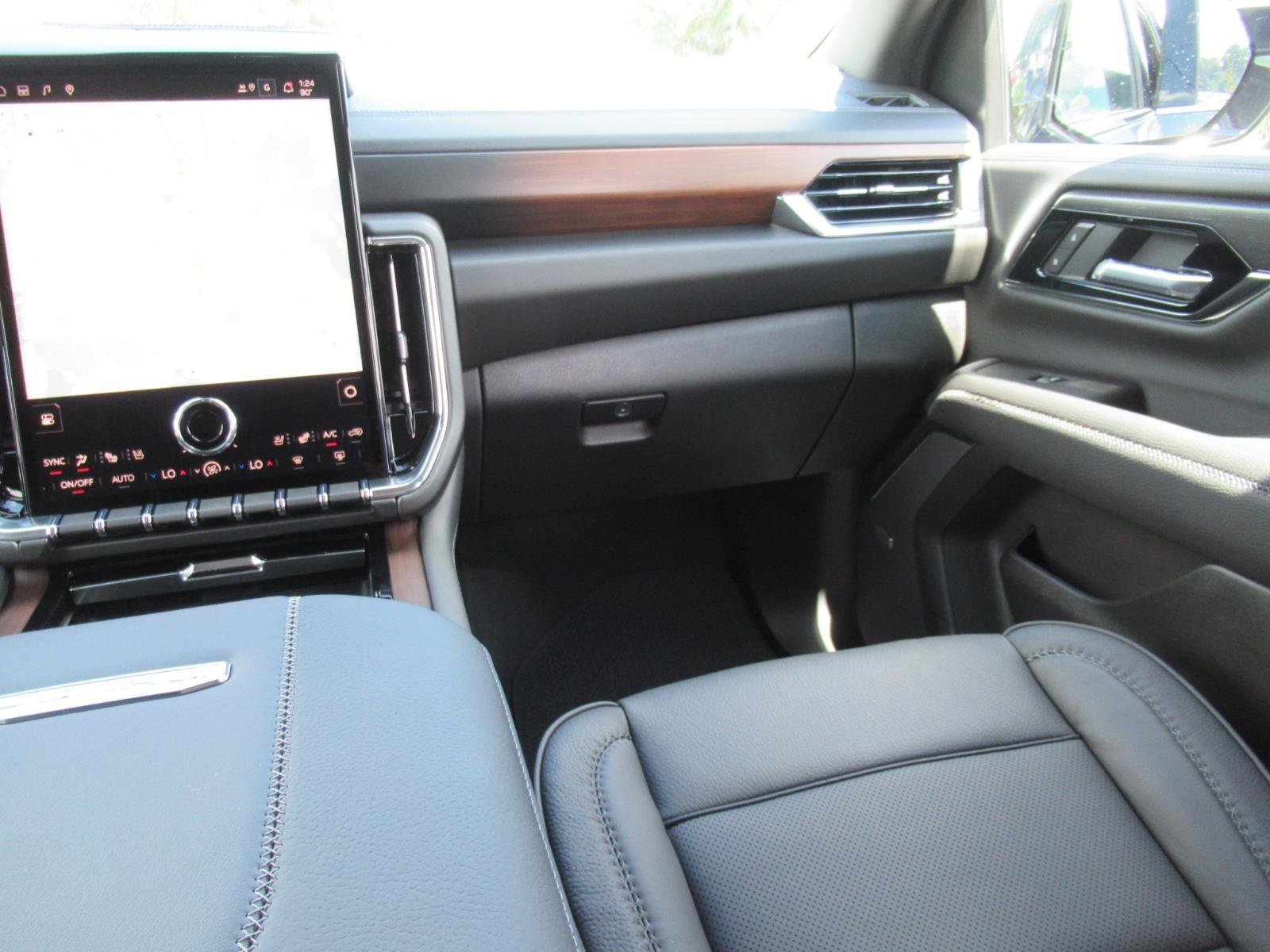 New 2026 GMC Yukon Denali w/ Sun & Power Step Package RWD image 14