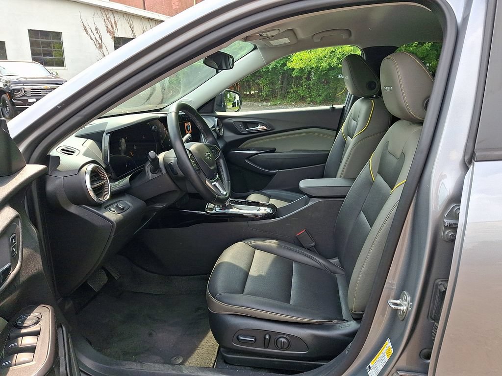 Used 2024 Chevrolet Trax ACTIV FWD image 13