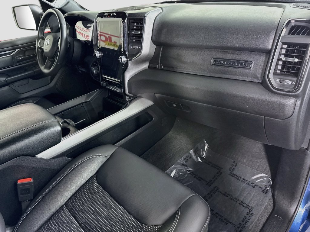 Used 2024 RAM 1500 Big Horn AWD/4WD image 32