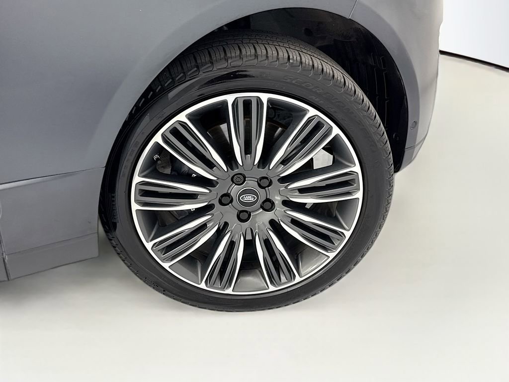 Used 2021 Land Rover Range Rover P525 Westminster Edition LWB image 30