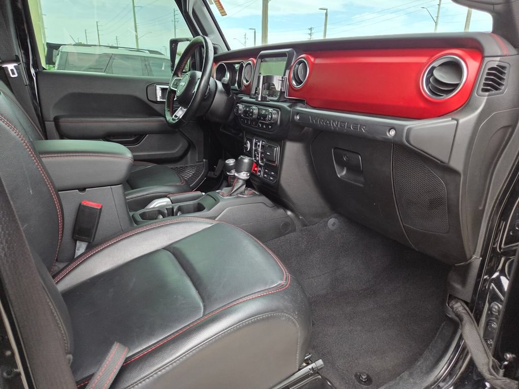 Used 2021 Jeep Wrangler Unlimited Rubicon AWD/4WD image 14