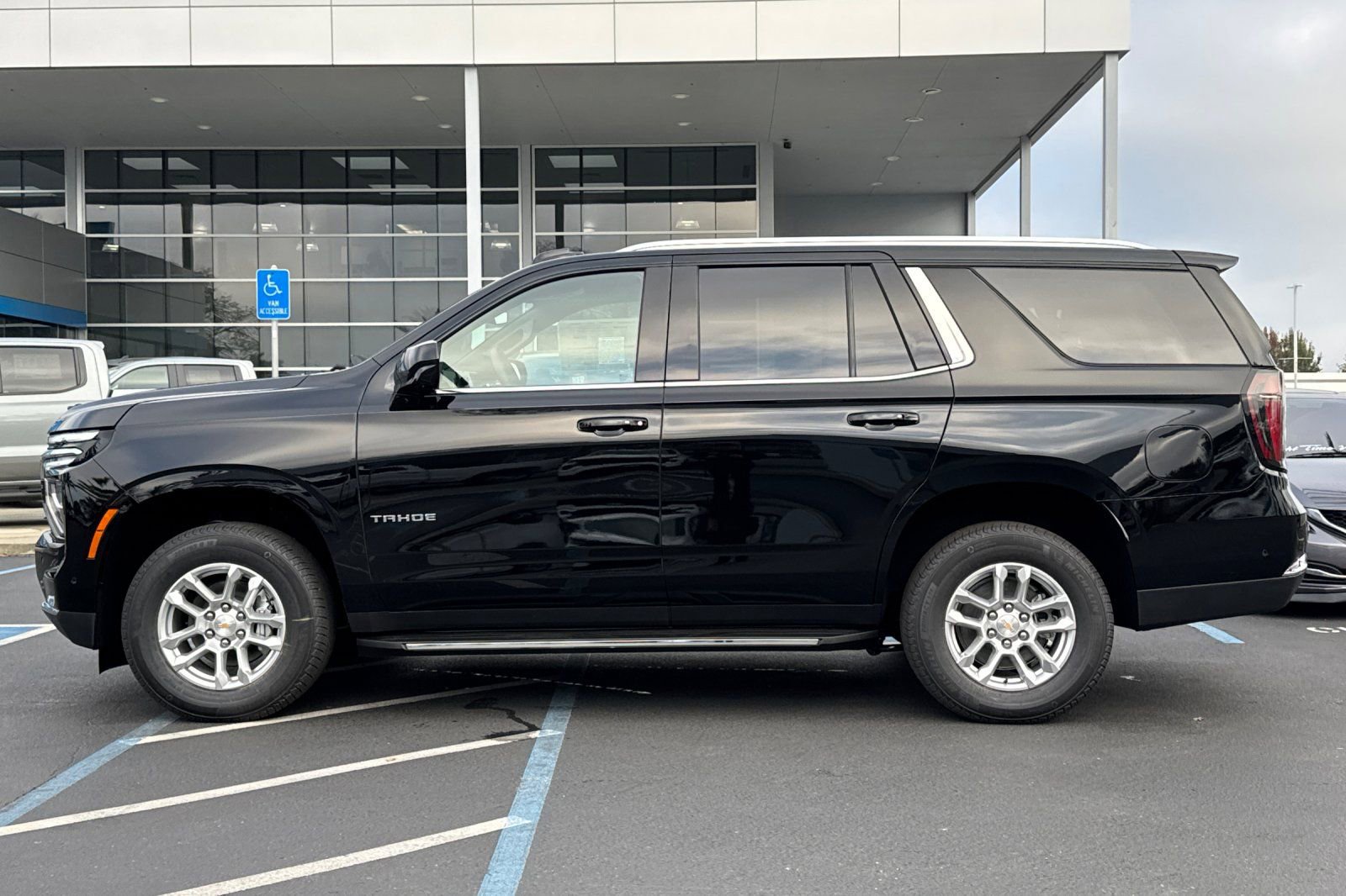 New 2026 Chevrolet Tahoe LS image 6