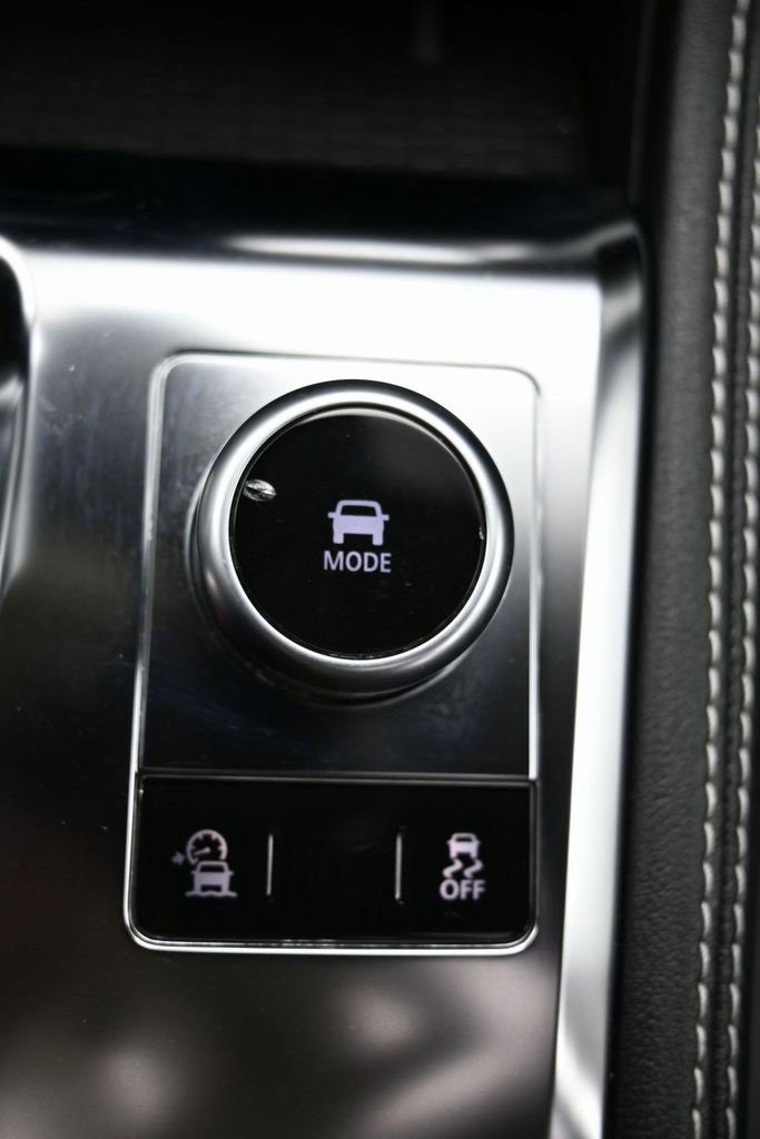 Used 2024 Jaguar F-PACE R-Dynamic S image 29