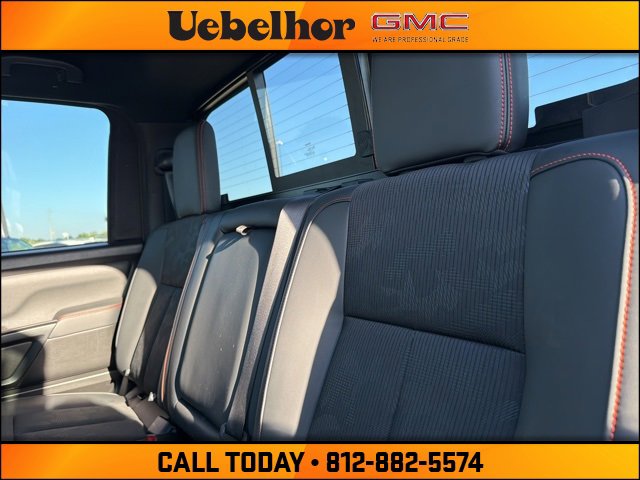 Used 2024 Nissan Titan PRO-4X image 17