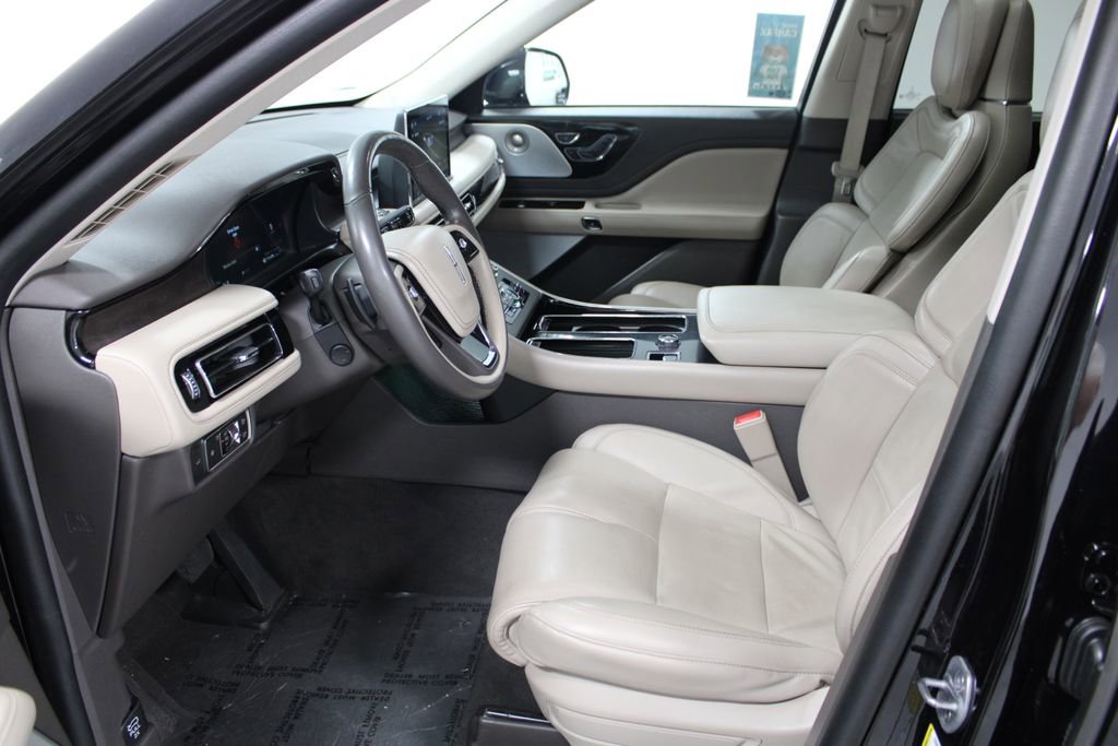 Used 2023 Lincoln Aviator Reserve w/ Equipment Group 201A image 23