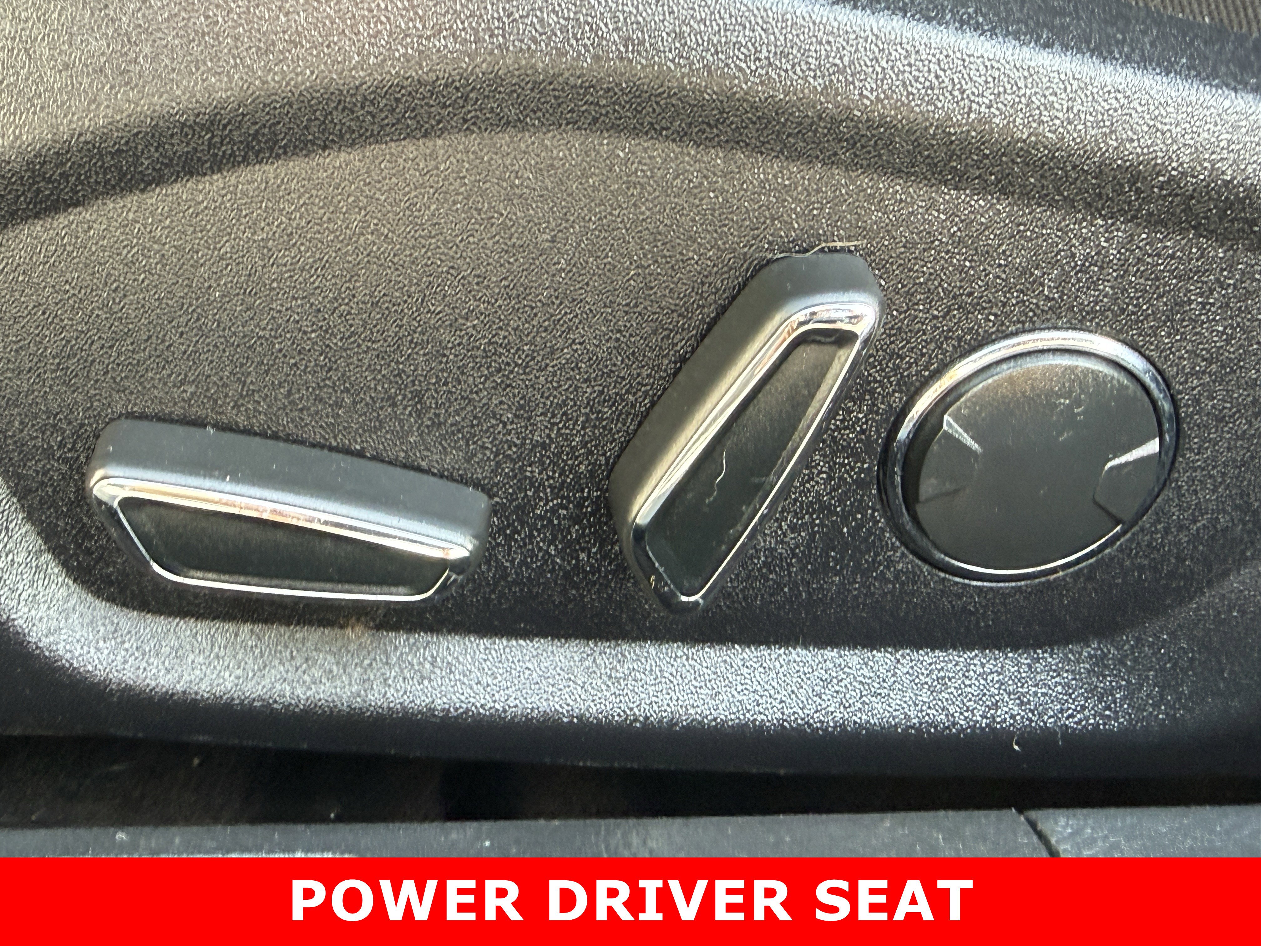 Used 2020 Ford Fusion SE image 16