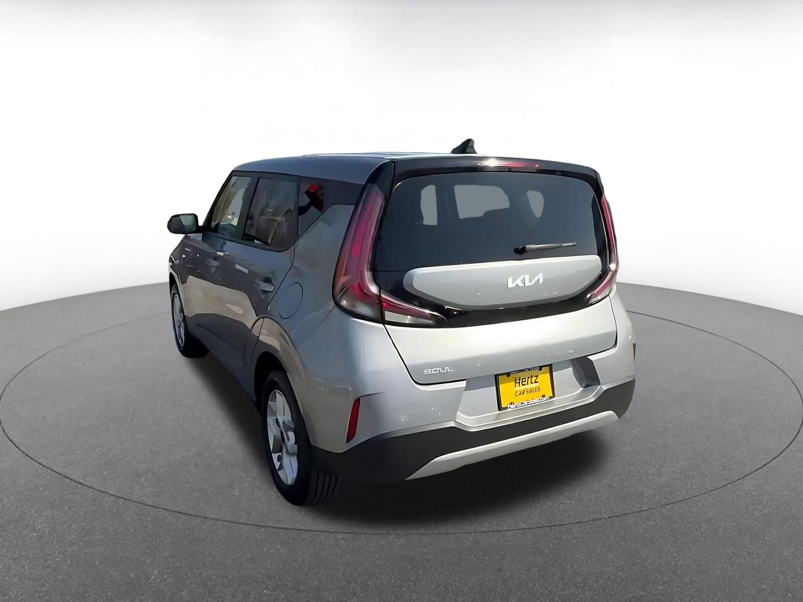 Used 2025 Kia Soul LX w/ LX Technology Package image 10